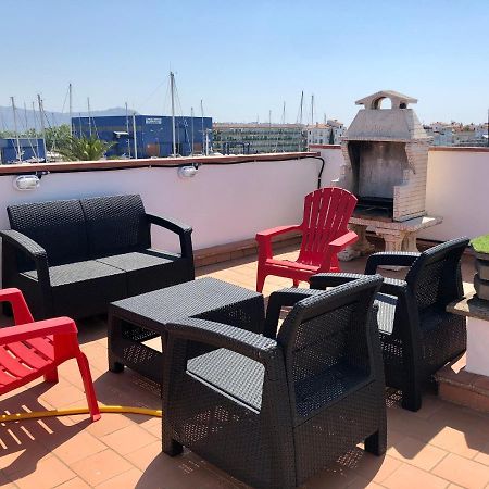 Appartement 80 M2,Port Rhodes D-2 Chambres, Terrasse Panoramique, Vue Sur Le Canal Principal D'Empuriabrava Eksteriør bilde