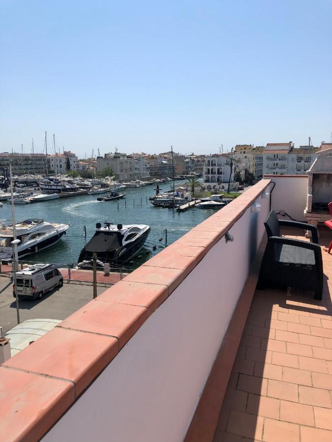 Appartement 80 M2,Port Rhodes D-2 Chambres, Terrasse Panoramique, Vue Sur Le Canal Principal D'Empuriabrava Eksteriør bilde