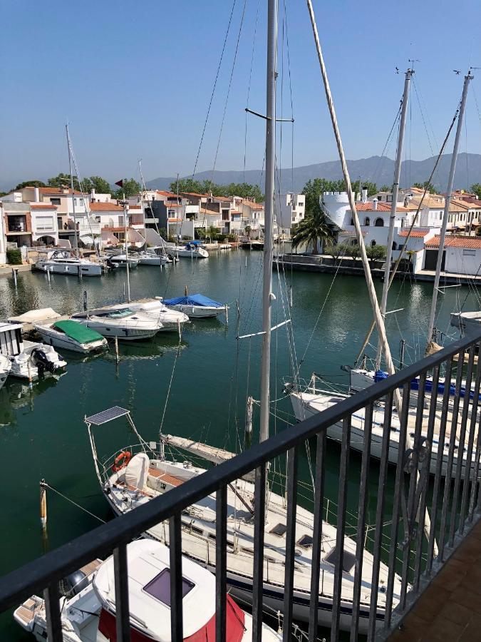 Appartement 80 M2,Port Rhodes D-2 Chambres, Terrasse Panoramique, Vue Sur Le Canal Principal D'Empuriabrava Eksteriør bilde