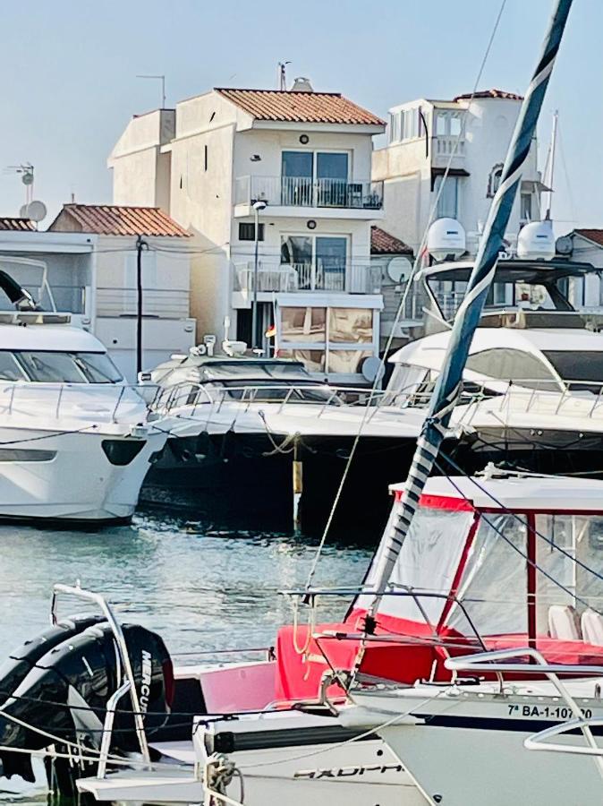 Appartement 80 M2,Port Rhodes D-2 Chambres, Terrasse Panoramique, Vue Sur Le Canal Principal D'Empuriabrava Eksteriør bilde